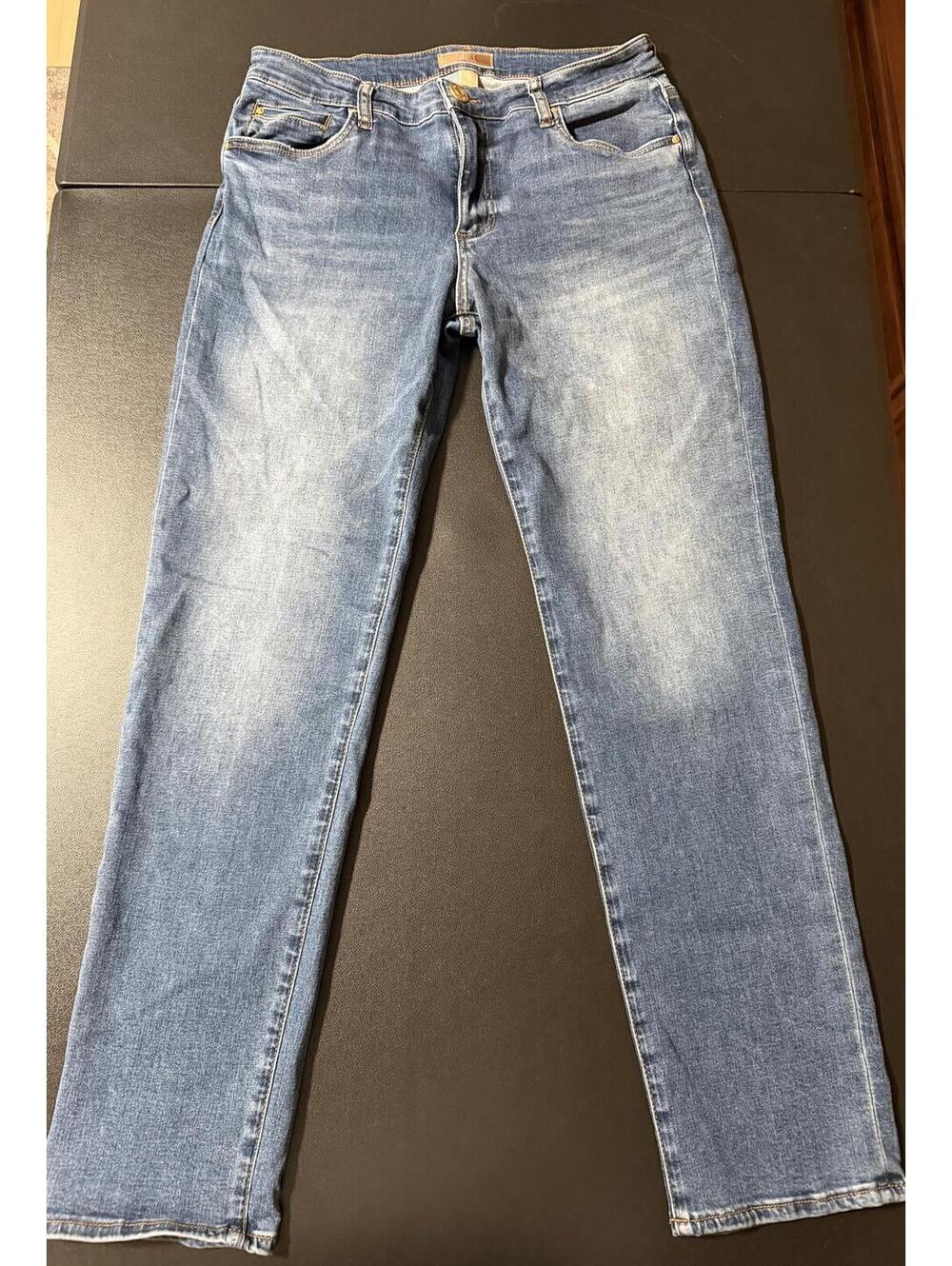 Kut From The Kloth Women’s Size 10 Straight Leg Jeans Medium Wash Stretch Denim
